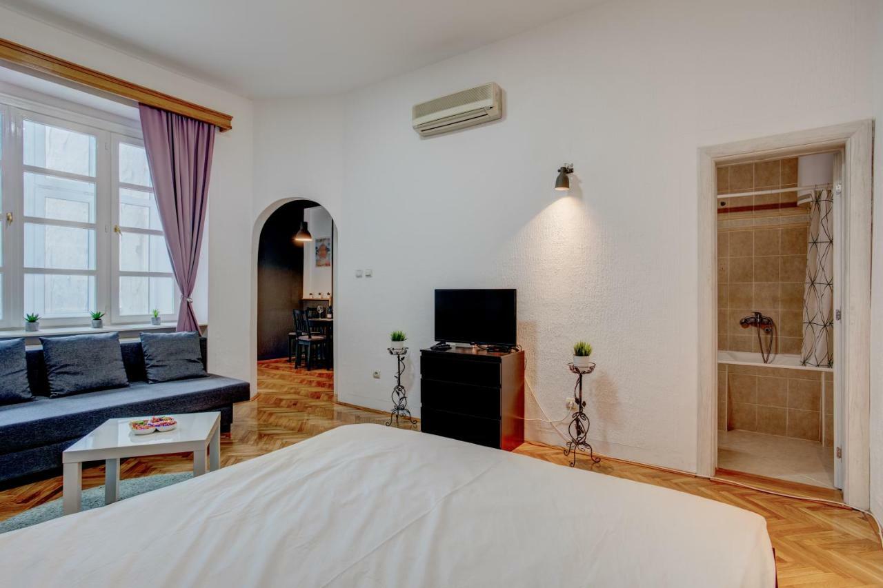 Dora Apartment ベオグラード エクステリア 写真